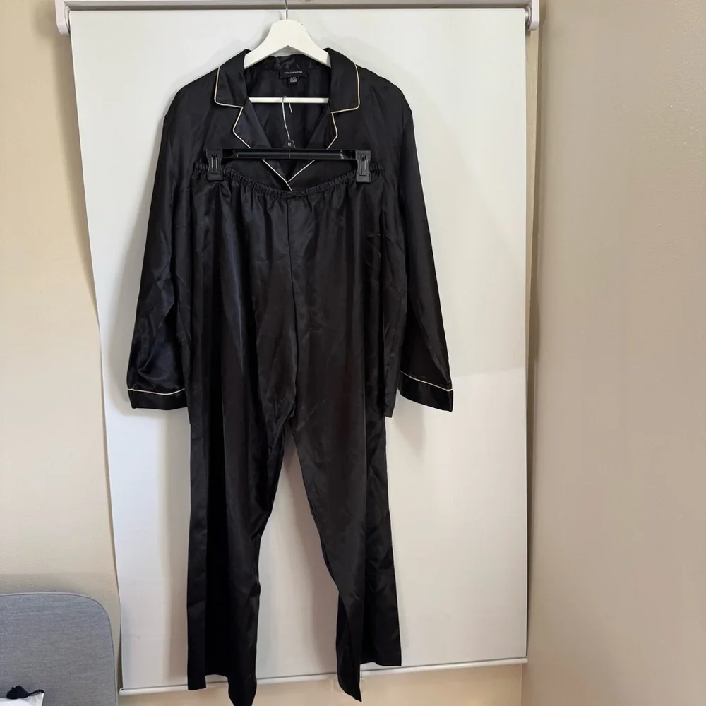 Jones New York Black Satin Pajama Set with Gold Trim